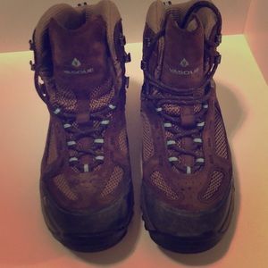 🔥Vasque women’s hiking boots